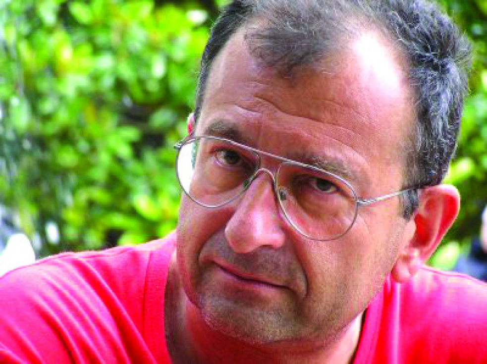 Höschl: Koronavir porazí imunita a přirozené očkování, lidi tleskají zákazům, je to komunismus jako vyšitý