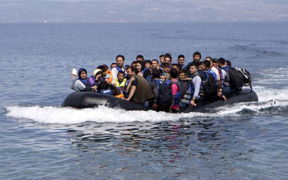Migranti obrátili, z Evropy prchají před koronavirem. A platí za to víc