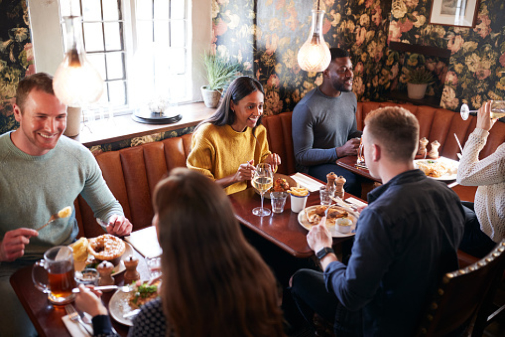 Vídeň podpoří restaurace rozdáváním poukazek