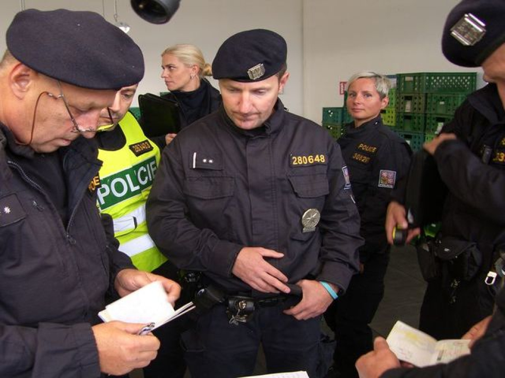 V kraji proběhl zátah cizinecké policie. V síti uvízlo 13 cizinců