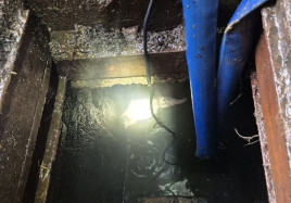 Zlin hasici prase v jimce