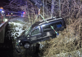 Zlin vozidlo v koryte2