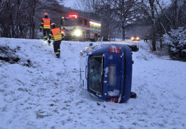 Zlin zasnezene pondeli2