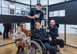 Zlkin krajska galerie Jana Pisarikova dole vlevo Jiri Valoch uprostred a Ondrej Chrobak foto a